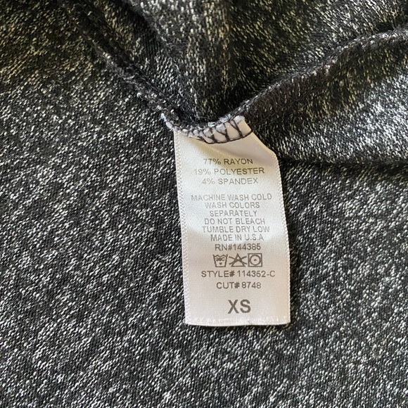 Women’s Sweater - Picture 5 of 5